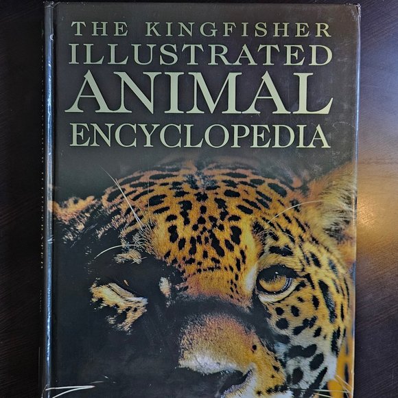 The Kingfisher Illustrated Animal Encyclopedia by David Burnie (2000, Hardcover) - Picture 1 of 4